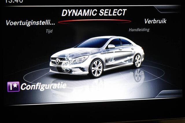 Mercedes-Benz CLA-KLASSE 180 Business Solution AMG | PANORAMADAK | STOELVERWARMING | APPLE | NAVIGATIE | CAMERA