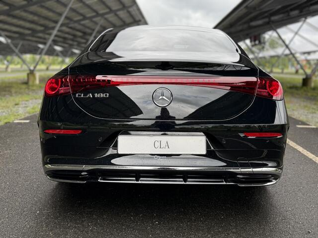 Mercedes-Benz CLA-KLASSE 180 Business Solution AMG | Panoramadak | Trekhaak | Memory | Multibeam LED | Massage | Sfeerverlichting | Parkeercamera |