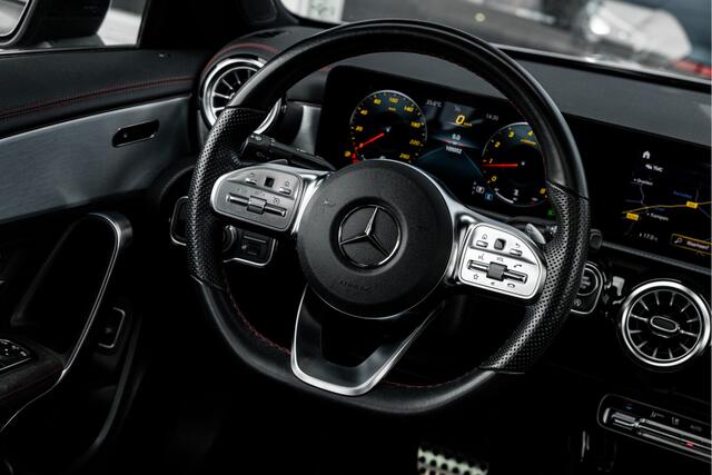 Mercedes-Benz CLA-KLASSE 180 Business Solution AMG | Pano | Camera | NL Auto