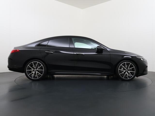 Mercedes-Benz CLA-KLASSE 180 Business Solution AMG | Night Pakket | Panoramadak | Adaptieve Cruise Control | Dodehoekassistent | Verkeersbordenassistent | MULTIBEAM LED Koplampen | Elektrisch Verstelbare Stoelen + Memory | Stoelverwarming | Sfeerverlichting | THERMOTRONIC Klimaat