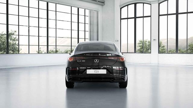 Mercedes-Benz CLA-KLASSE 180 Business Solution AMG | Panoramadak | Trekhaak | Nightpakket | Sportstoelen| Dodehoekassistent | Matrix Led |