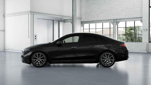 Mercedes-Benz CLA-KLASSE 180 Business Solution AMG | Panoramadak | Trekhaak | Nightpakket | Sportstoelen| Dodehoekassistent | Matrix Led |