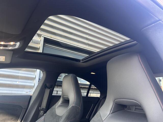 Mercedes-Benz CLA-KLASSE 200 AMG Line | Panoramadak | Memory | Apple Carplay & Android Auto