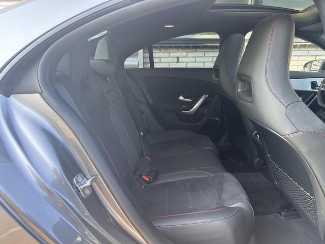 Mercedes-Benz CLA-KLASSE 200 AMG Line | Panoramadak | Memory | Apple Carplay & Android Auto