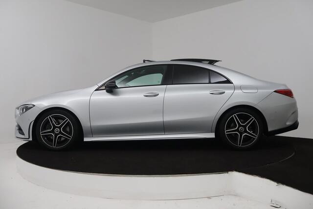 Mercedes-Benz CLA-KLASSE 200 Business Solution AMG (PANO, TREKHAAK WEGKLAPBAAR, SFEERVERLICHTING, STOELVERWARMIN)