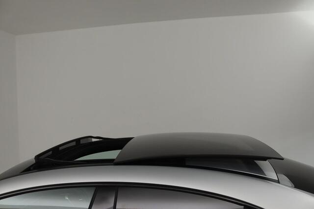Mercedes-Benz CLA-KLASSE 200 Business Solution AMG (PANO, TREKHAAK WEGKLAPBAAR, SFEERVERLICHTING, STOELVERWARMIN)
