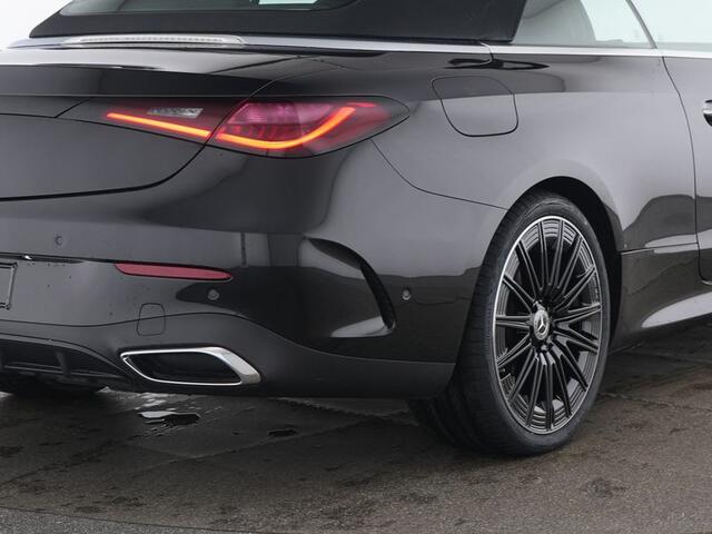 Mercedes-Benz CLE Cabriolet 180 AMG Line AMG Line | Night Pakket | 20 Inch AMG velgen | Cabriolet Comfort-Pakket | Memory Voorstoelen | Ledkoplampen.