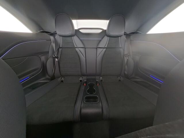 Mercedes-Benz CLE Cabriolet 180 AMG Line AMG Line | Ledkoplampen | Memory pakket voorstoelen | (19 inch) multispaaks lichtmetalen AMG velgen. Inclusief 24 maanden MB Certified garantie voor Europa.