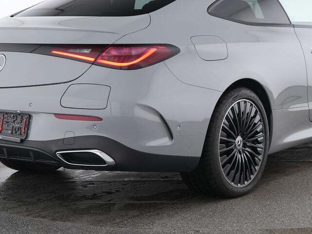 Mercedes-Benz CLE Coupé 300 e AMG Plug-In Hybride AMG Line Premium | Panorama Schuif-Kantedak | Trekhaak | Rijassistentiepakket plus | Night Pakket . Inclusief 24 maanden Mercedes-Benz Certified garantie voor Europa.