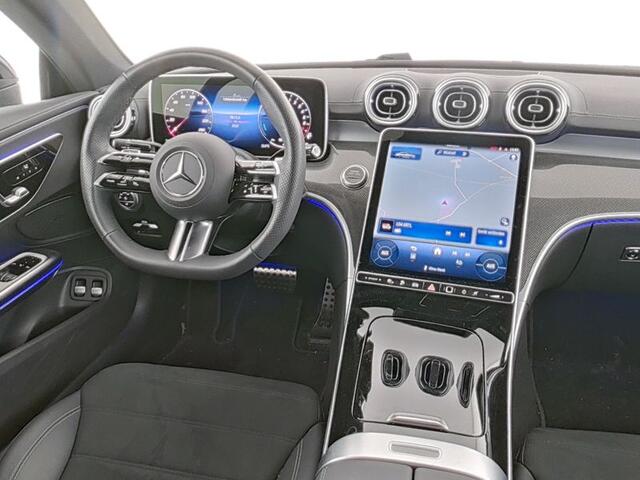 Mercedes-Benz CLE Coupé 300 e AMG Plug-In Hybride AMG Line | Night Pakket | Digital Licht | Distronic | Rijassistentiepakket plus | Stuur en Stoelverwarming. Inclusief 24 maanden MB Certified garantie voor Europa.