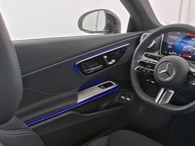Mercedes-Benz CLE Coupé 300 e AMG Plug-In Hybride AMG Line | Night Pakket | Digital Licht | Rijassistentiepakket plus | Distronic | Panorama Schuif-Kanteldak | Stoel en stuurverwarming. Inclusief 24 maanden MB Certified garantie voor Europa.