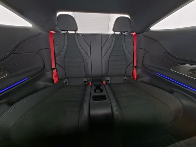 Mercedes-Benz CLE Coupé 300 e AMG Plug-In Hybride AMG Premium Plus | Night Pakket | Panorama Schuif-Kanteldak | Distronic | Digital Licht | Rijassistentiepakket plus. Inclusief 24 maanden Mercedes-Benz Certified garantie voor Europa.