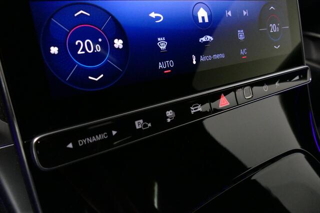 Mercedes-Benz CLE Coupé 300 e AMG Line / E53 AMG Look / Maxton design Bodykit / Panoramadak / Elektr. verstelbare voorstoelen + memory / Digital Light (Laser) / Apple Carplay - Android Auto / Stoelverwarming / Ambienteverlichting / 20'' LMV / Stuurwiel verwarming / Night pakket