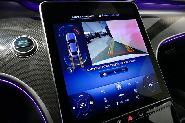 Mercedes-Benz CLE Coupé 300 e AMG Line / E53 AMG Look / Maxton design Bodykit / Panoramadak / Elektr. verstelbare voorstoelen + memory / Digital Light (Laser) / Apple Carplay - Android Auto / Stoelverwarming / Ambienteverlichting / 20'' LMV / Stuurwiel verwarming / Night pakket