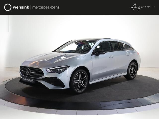 Mercedes-Benz Cla Shooting Brake 250e AMG Line | Panoramaschuifdak | Night | Achteruitrijcamera| Stoelverwarming voor | LED koplampen | Afneembare Trekhaak | Apple Carplay / Android auto