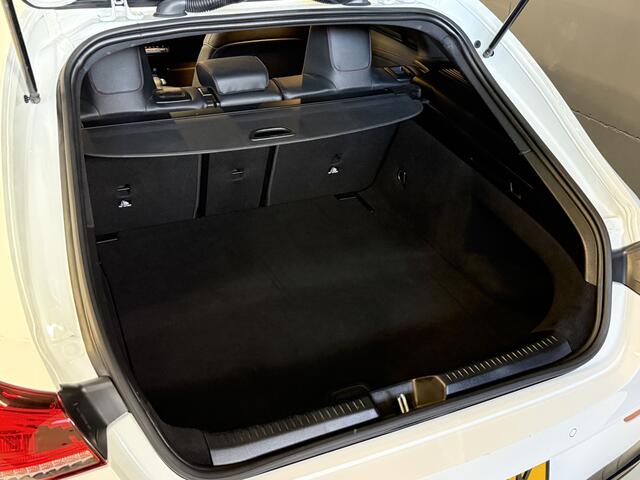 Mercedes-Benz Cla Shooting Brake 200 Business Solution AMG | Sfeerverlichting | Multibeam | Panoramadak