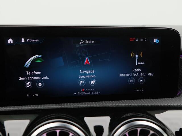 Mercedes-Benz Cla Shooting Brake 180 136 PK Business Solution Luxury | Trekhaak | Panoramadak | Climatronic | Stoel Verwarming | Navigatie | Camera | 17 Inch