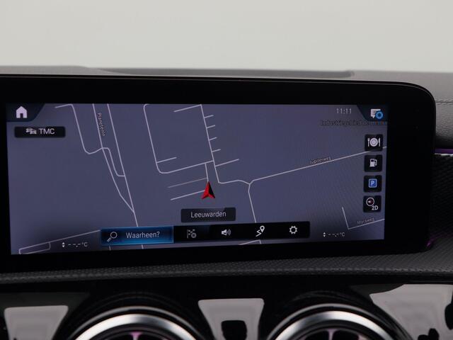 Mercedes-Benz Cla Shooting Brake 180 136 PK Business Solution Luxury | Trekhaak | Panoramadak | Climatronic | Stoel Verwarming | Navigatie | Camera | 17 Inch