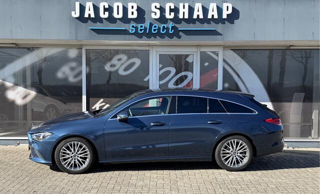 Mercedes-Benz Cla Shooting Brake 180 Business Solution Luxury Automaat / Leder / PDC v+a / Navigatie / Keyless / Led