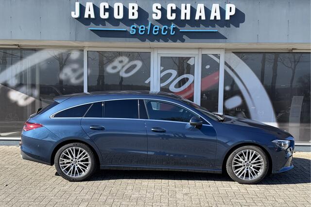 Mercedes-Benz Cla Shooting Brake 180 Business Solution Luxury Automaat / Leder / PDC v+a / Navigatie / Keyless / Led