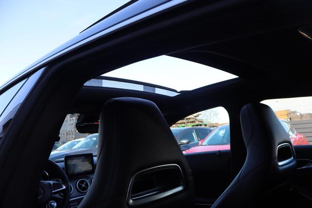 Mercedes-Benz Cla Shooting Brake 180 BTW Auto, Navigatie, Cruise control, Panoramadak, Schuif- kanteldak, Camera, BTW Auto