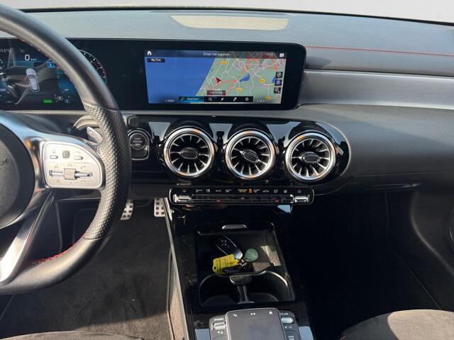 Mercedes-Benz Cla Shooting Brake 250 e Business Solution AMG Prestige Aut-