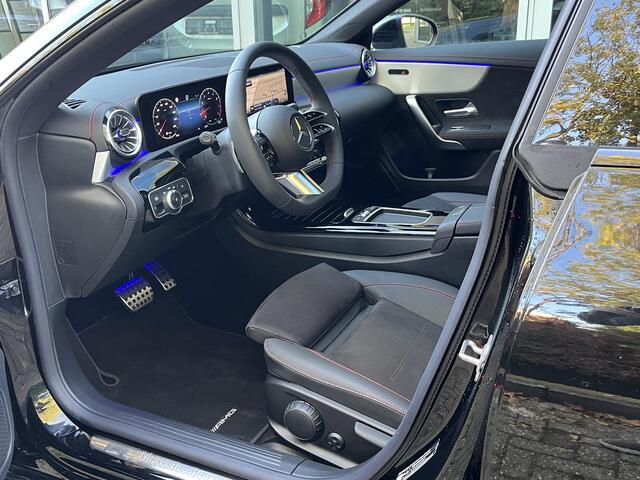 Mercedes-Benz Cla Shooting Brake 180 Star Edition AMG | Night Pakket | Panoramadak | MULTIBEAM LED Koplampen | Dodehoekassistent | Apple CarPlay | Android Auto | Stoelverwarming | Sfeerverlichting | Elektrische Achterklep | Achteruitrijcamera