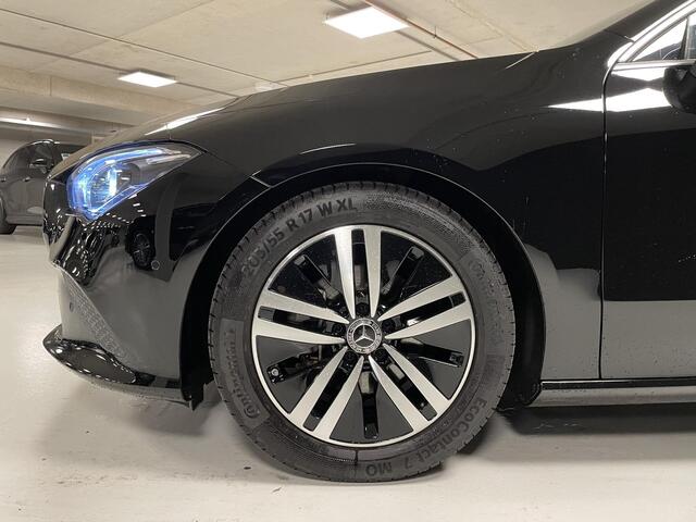 Mercedes-Benz Cla Shooting Brake 180 Business Solution Luxury