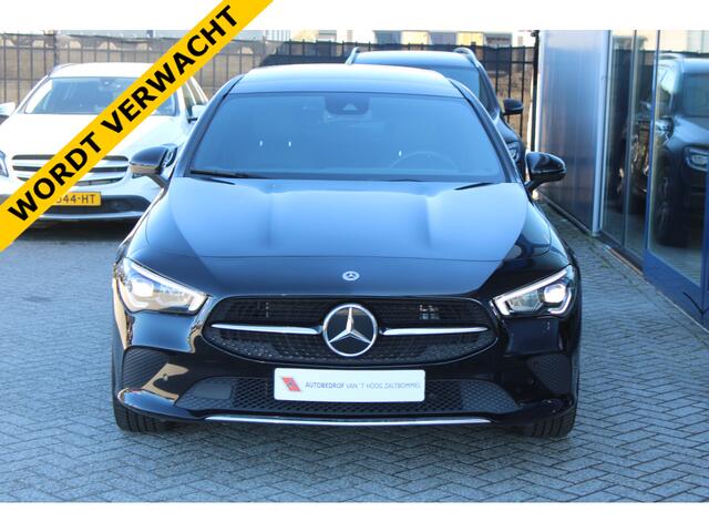 Mercedes-Benz Cla Shooting Brake 250e AUT8 Luxury Line PANORAMADAK LEDER NIGHT PAKKET SFEER 18''