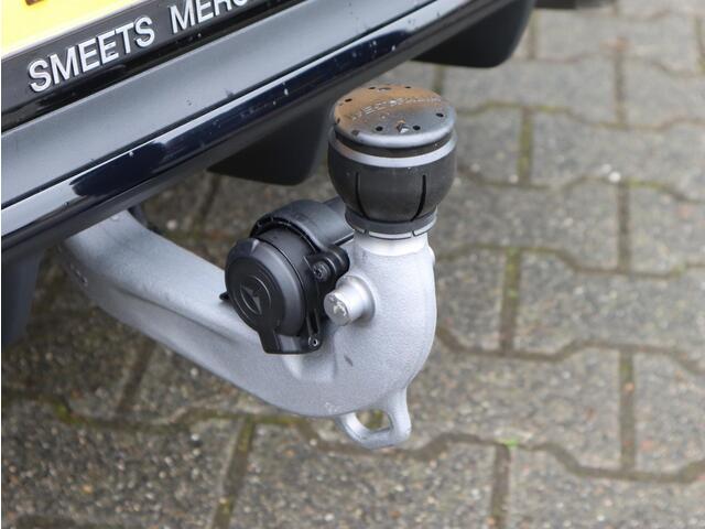 Mercedes-Benz Cla Shooting Brake 180 Business Solution AMG | Panoramadak | Dodehoekassistent | Memory Seats | HUD | Burmester | LED | 360 camera | Automaat