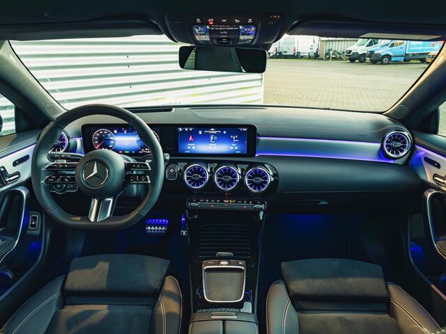 Mercedes-Benz Cla Shooting Brake 250 e Business Solution AMG Premium PLUS | Panorama dak