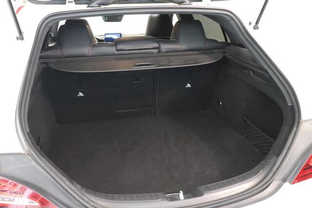 Mercedes-Benz Cla Shooting Brake 250 Prestige | AMG line | Panoramadak | Camera | AppleCarplay | Trekhaak |