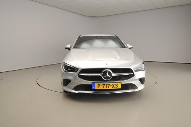 Mercedes-Benz Cla Shooting Brake 180 Luxury Line | 18" | Camera