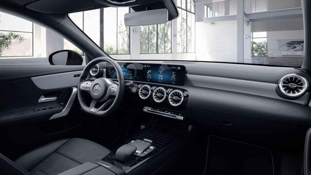 Mercedes-Benz Cla Shooting Brake 250 e Business Solution AMG Limited | Night | Panoramadak | AMG Multispaaks velgen | Multibeam | Stoelverwarming |