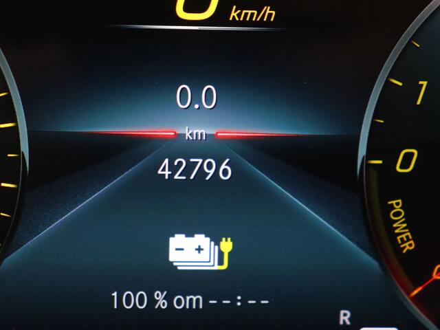 Mercedes-Benz Cla Shooting Brake 250 e AMG Line | Trekhaak | EASY PACK | AMG 18 INCH | Carplay | Navigatie |