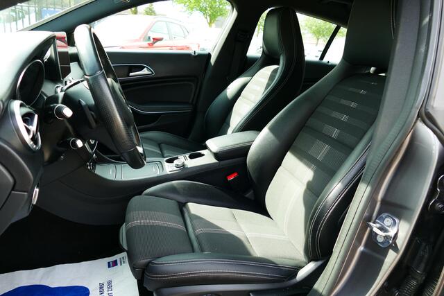 Mercedes-Benz Cla Shooting Brake 180 Business Solution Plus Upgrade Edition. Half Leer, StoelVerw, Navi, Led, 18"LMV