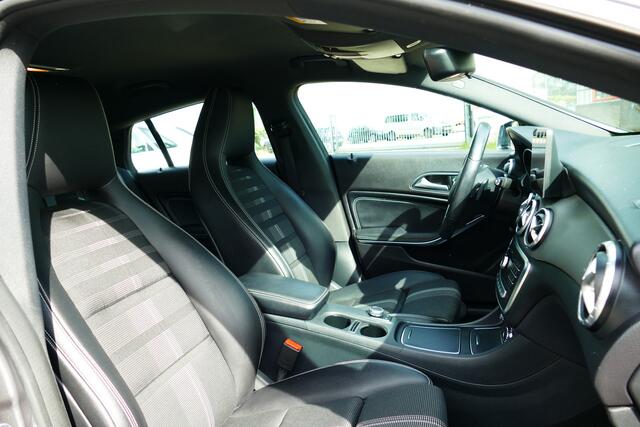 Mercedes-Benz Cla Shooting Brake 180 Business Solution Plus Upgrade Edition. Half Leer, StoelVerw, Navi, Led, 18"LMV