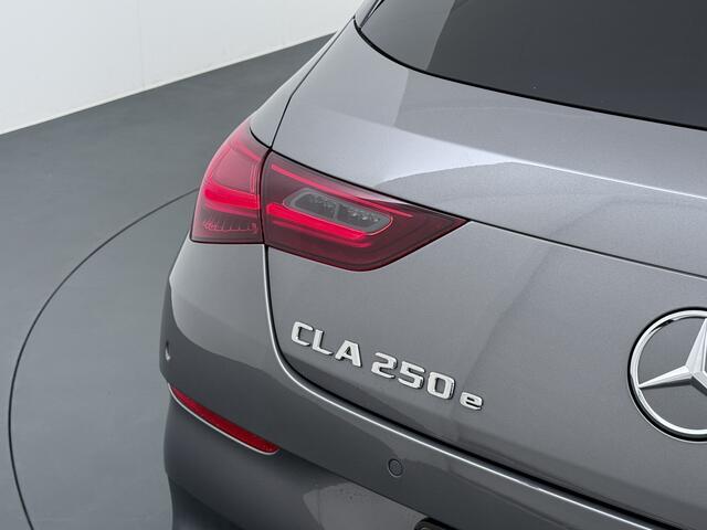 Mercedes-Benz Cla Shooting Brake 250 e AMG line | Pano Memory Keyless HUD Multibeam 360 Camera