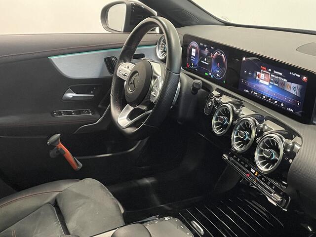 Mercedes-Benz Cla Shooting Brake 250 e Business Solution AMG Limited Panoramadak Navigatie Apple Carplay/Android Auto Camera Parkeersensoren Elektrische achterklep Elektrische stoelen en verwarmd Virtual Cockpit Climate Control