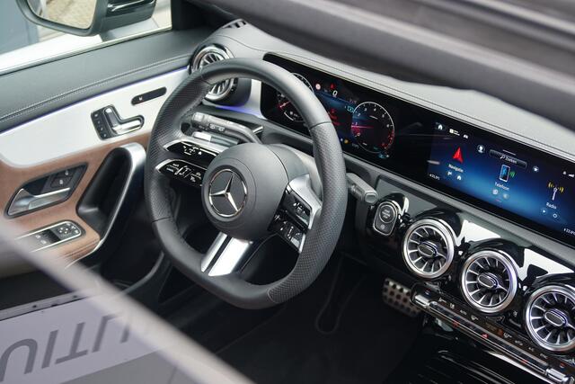 Mercedes-Benz Cla Shooting Brake AMG pakket * NL AUTO / FULL OPTION * FACELIFT MODEL