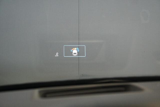 Mercedes-Benz Cla Shooting Brake AMG pakket * NL AUTO / FULL OPTION * FACELIFT MODEL