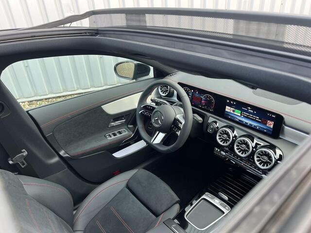 Mercedes-Benz Cla Shooting Brake 180 AMG | Panoramadak | | Premium Pakket | Night Pakket | Panoramadak | Trekhaak | MULTIBEAM LED Koplampen | Apple CarPlay | Android Auto | Advanced Sound System