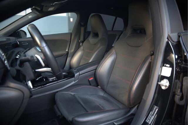 Mercedes-Benz Cla Shooting Brake 250 e Premium AMG | Stoelverwarming | Camera | Apple Carplay | Keyless | Adaptive Cruise Control | Ambiance Verlichting | LED | Climate Control