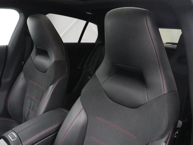 Mercedes-Benz Cla Shooting Brake 180 Business Solution AMG | Panoramadak | Stoelverwarming | Memory | Sfeerverlichting | Matrix LED | Leder/Alcantara | Side Assist | Widescreen | Navigatie | Camera | Climate control