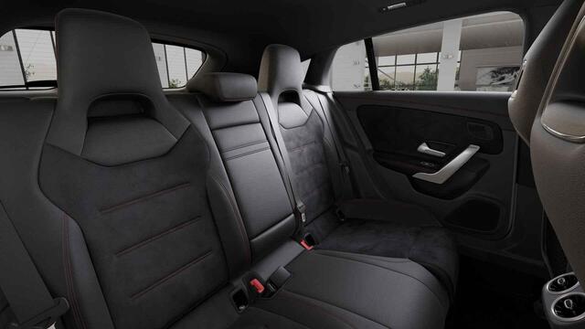 Mercedes-Benz Cla Shooting Brake 180 Business Solution AMG | Panoramaschuifdak | Premium plus | Night pakket | Multispaaks velgen | Head-up display | Dodehoekassistent | 360° camera | Stoelverwarming |