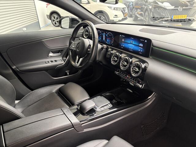 Mercedes-Benz Cla Shooting Brake 180 Business Solution Luxury/carplay/enz