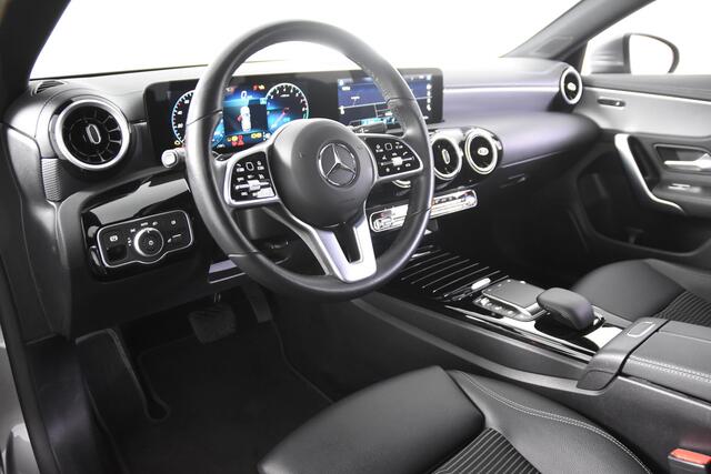 Mercedes-Benz Cla Shooting Brake 250e *1ste Eigenaar*Leer*Trekhaak*Stoelverwaming*