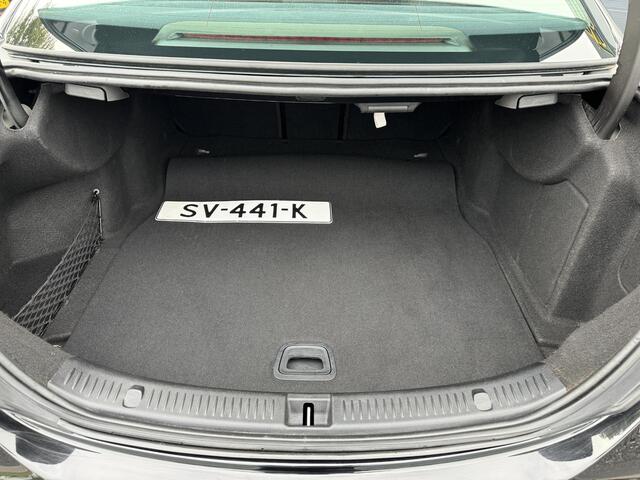 Mercedes-Benz E-KLASSE 200 Premium 1e Eigenaar,Navi,Clima,Cruise,Leder,Trekhaak,N.A.P,APK tot 06-2026