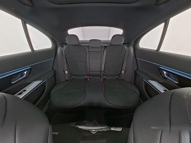 Mercedes-Benz E-KLASSE 300 e AMG Line