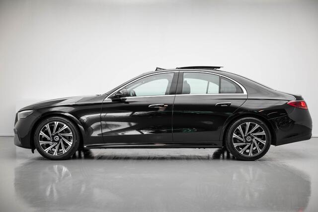 Mercedes-Benz E-KLASSE E200 Luxury Line |Panorama|Ambient|Dodehoek|Camera|